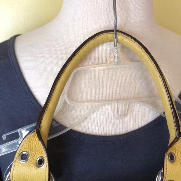 Tignanello Yellow Shoulder Bag with Leather Finish and Structured Design - Picture 12 of 13